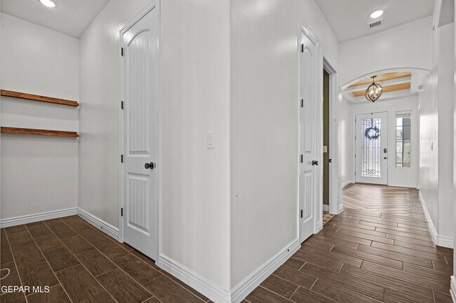 Building Photo - 13445 Emerald Crystal Dr