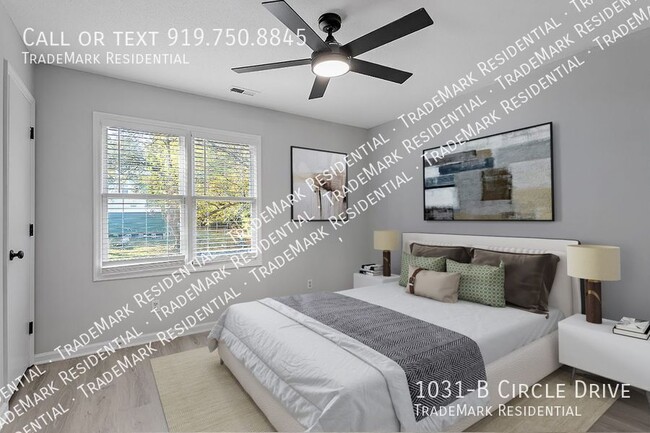 Building Photo - 1031 Circle Dr