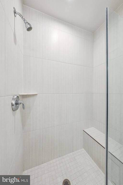 Building Photo - 44603 Wolfhound Sq