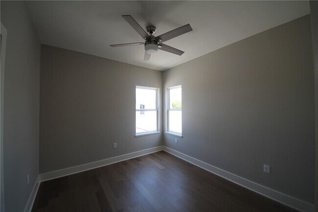 Building Photo - 8518 Fathom Cir