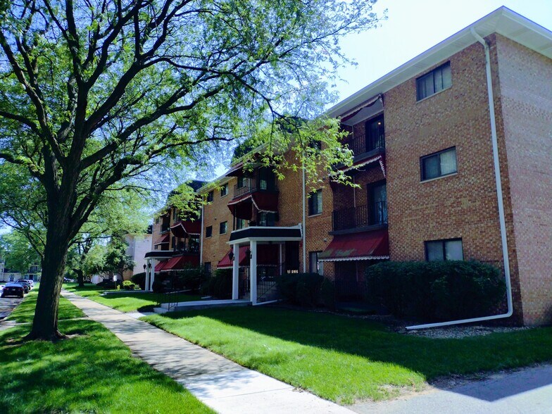 Building Photo - 10332 Parkside Ave