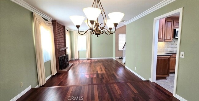 Building Photo - 1400 Post Rd