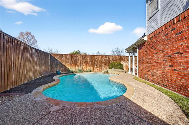 Building Photo - 8217 Bulrush Dr