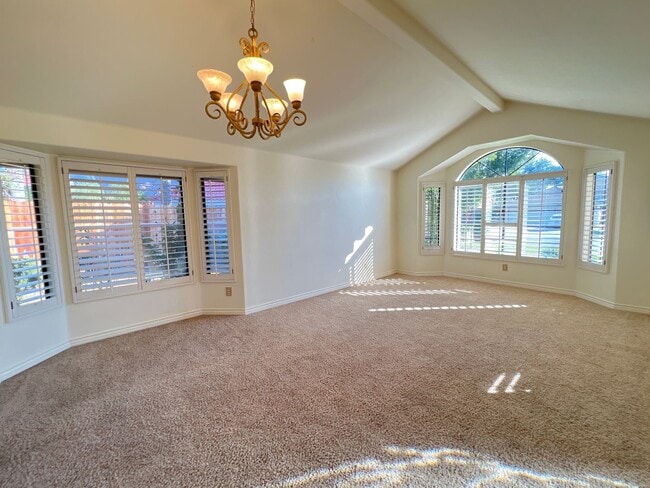 Building Photo - SOUTHWEST BAKERSFIELD