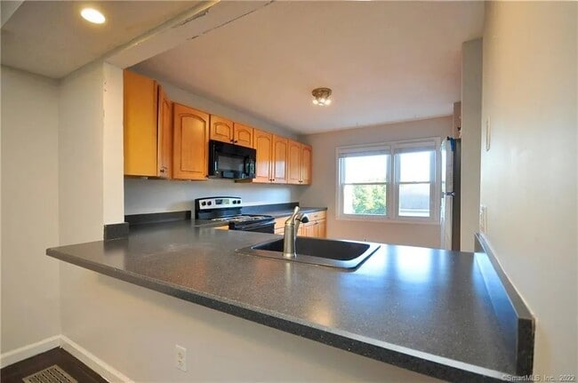 Building Photo - 507 Carlton Ln