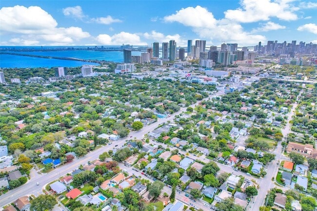 Building Photo - 37 NW 47th St