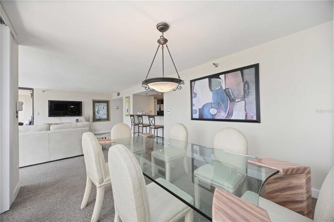 Building Photo - 11 Sunset Dr