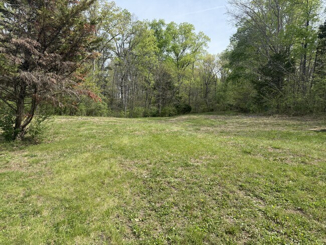 Building Photo - 740 Finn Long Rd