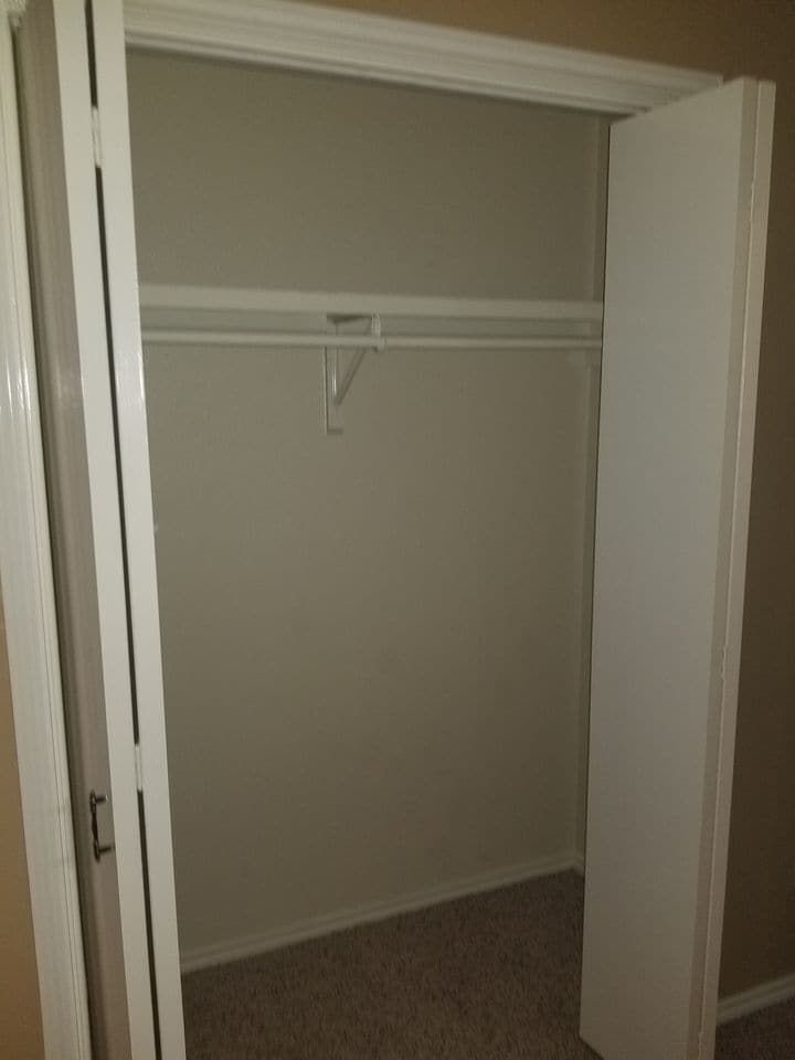 Building Photo - 5401 N 15th St