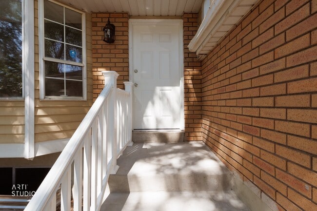 Building Photo - 965 Dorothea Way