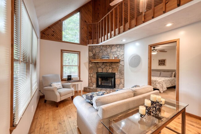 Building Photo - 3739 Pat Colwell Rd