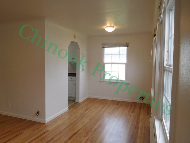 Building Photo - 1578-1580 Olive St