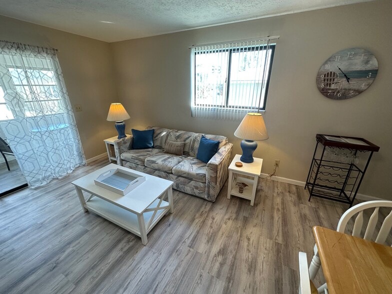 Building Photo - 191 Anchorage St