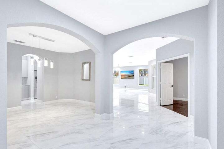 Building Photo - 6463 Paradise Cv