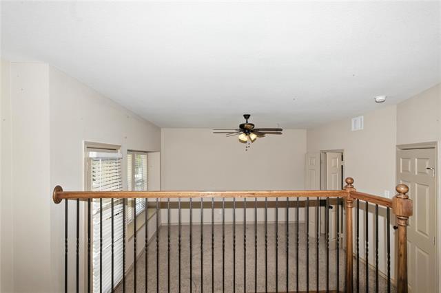 Building Photo - 3905 Vista Mar Dr