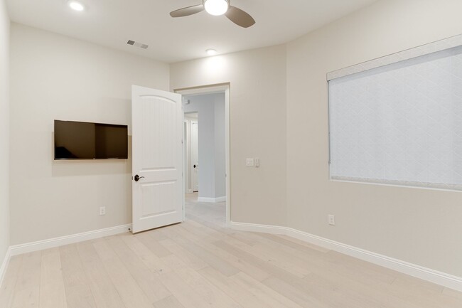 Building Photo - LUXURY 2BEDROOM IN MIRA VILLA W/ STRIP & M...