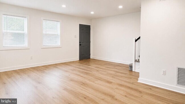 Building Photo - 2420 Liberator St
