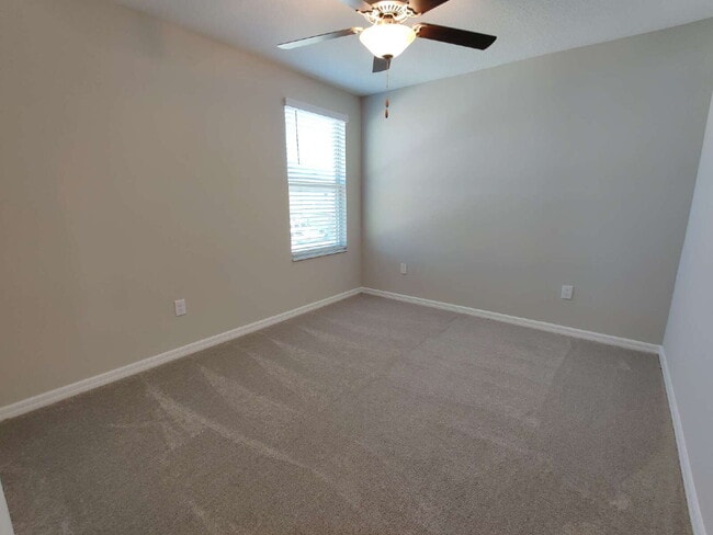 Building Photo - 7115 Samuel Ivy Dr