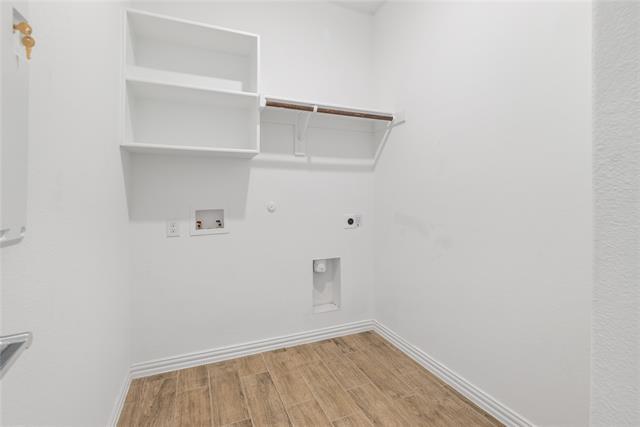 Building Photo - 5135 Bancroft Dr