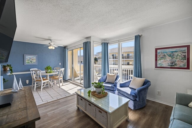 Building Photo - 775 Gulf Shore Dr