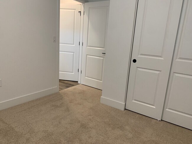 Building Photo - Brand NEW 4 bedroom 1 story home Rancho Co...