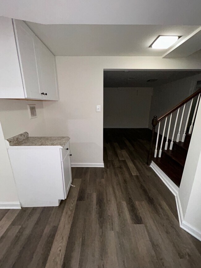 Building Photo - 9407 Colesville Rd