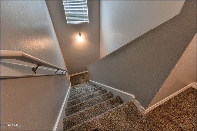 Building Photo - 917 Odle Pl