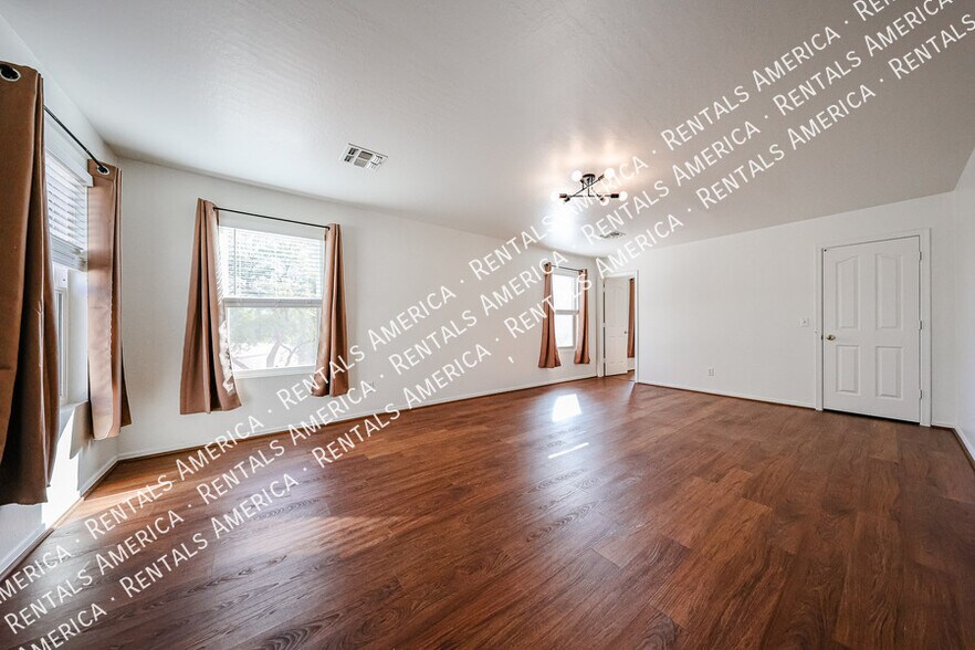 Building Photo - 6175 S Sharon Ct