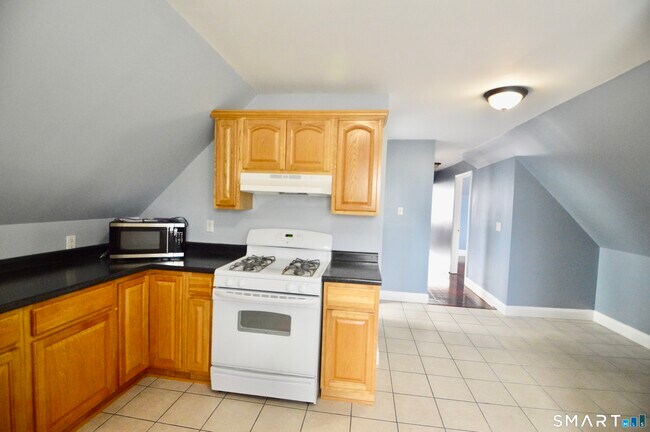 Building Photo - 32 Boston Terrace