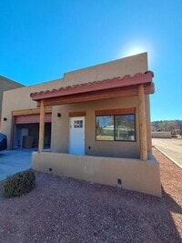 Building Photo - 4220 N Montezuma Ave