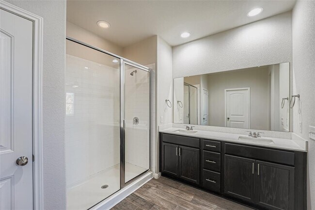 Building Photo - 14601 Frankel Loop