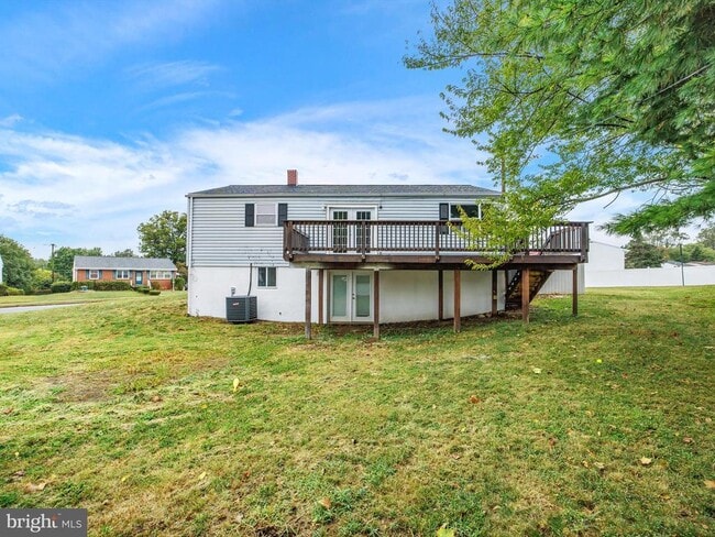 Building Photo - 4001 Starbrook Rd