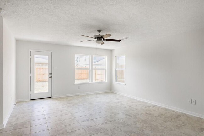 Building Photo - 41607 Sorrel Spring Ln
