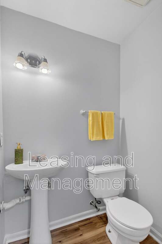 Building Photo - 6248 Lucille Dr