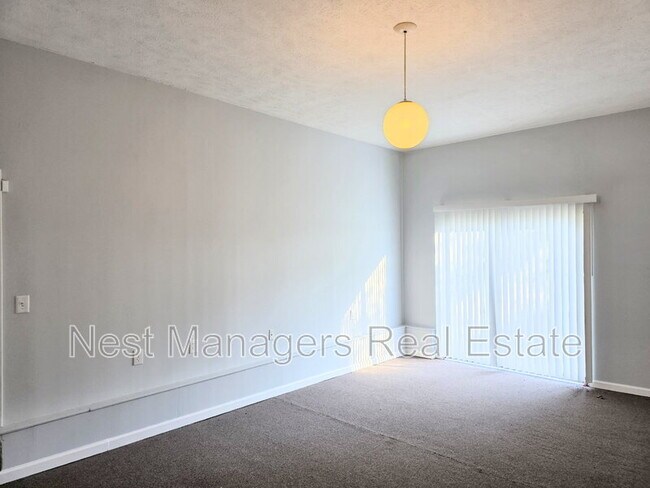 Building Photo - 9598 Holbrook Ln