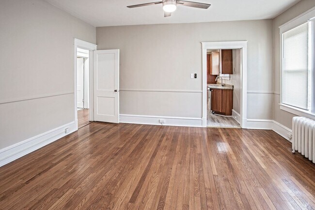 Building Photo - North Wilmington - 5 bedroom, 2 bathroom h...