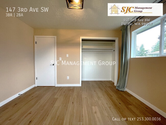 Building Photo - 147 3rd Ave SW