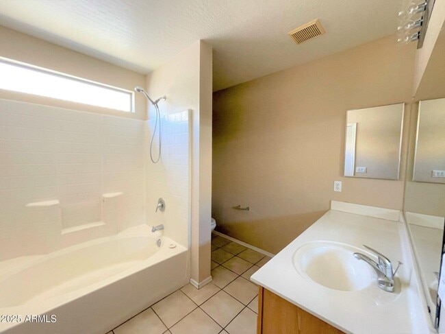Building Photo - 6717 E Lush Vista View