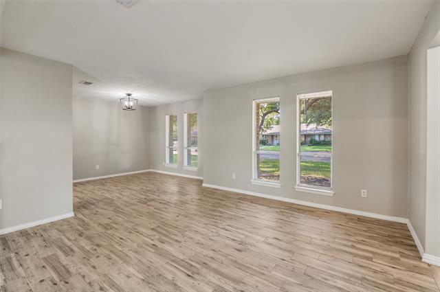Building Photo - 2720 Grandview Dr