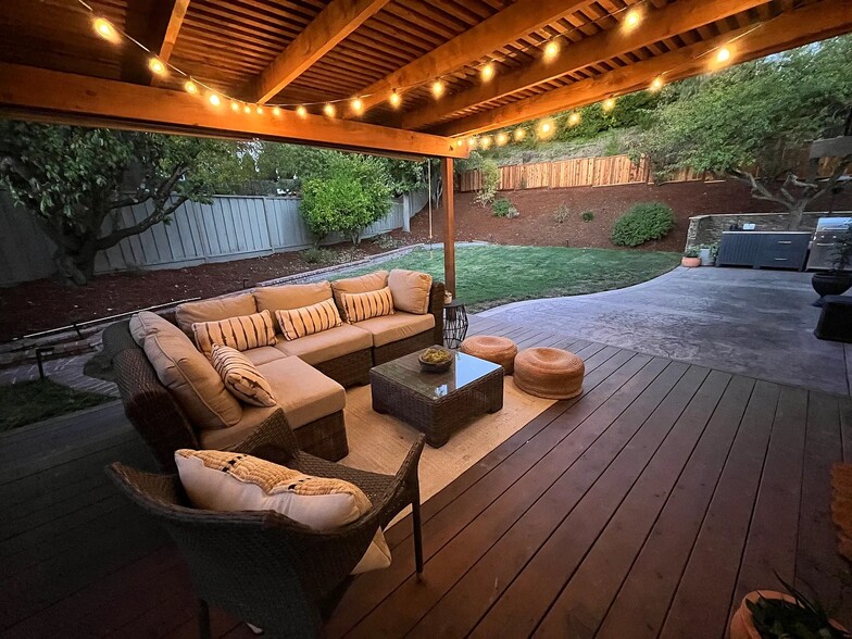 Deck off Familyroom - 413 La Quinta Ct