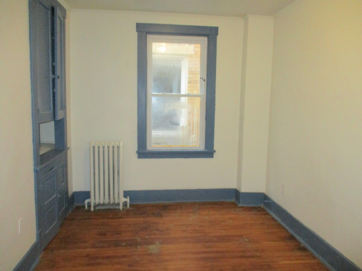 Building Photo - 326 Park Rd