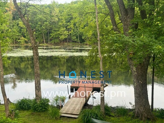 Building Photo - 107 Wood Land Dr