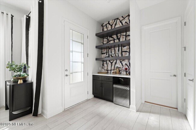 Building Photo - 492 Rum Runner Wy