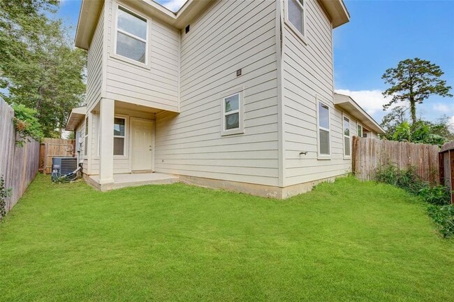 Building Photo - 16649 E Forrestal St