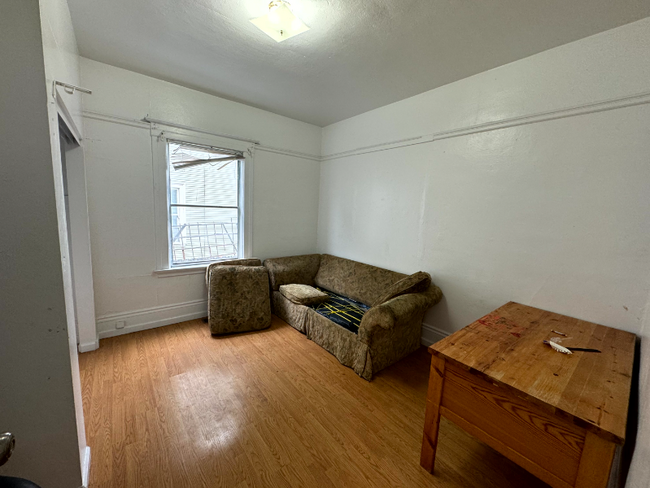 Building Photo - 1429 2nd Ave
