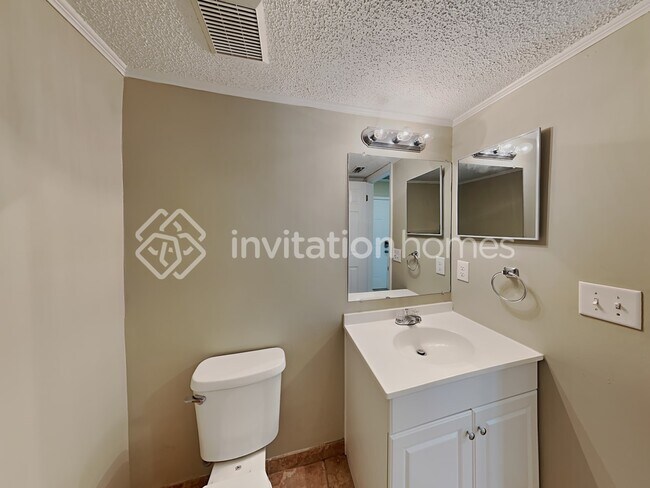 Building Photo - 14309 Lackman Ln