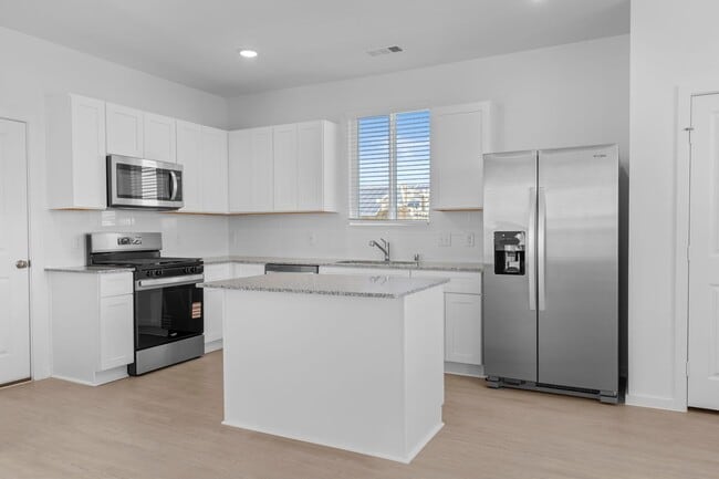 Building Photo - 24505 Red Hawthorn Trce