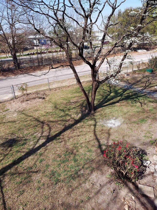 Building Photo - 1713 Lacy St