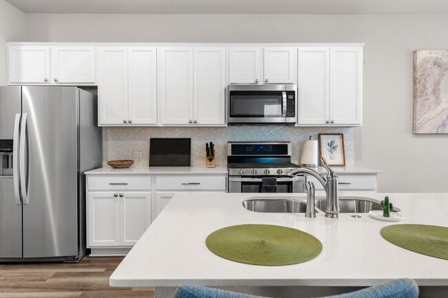 Building Photo - 8109 Mandela Bend