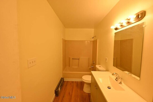 Building Photo - 217 1st St